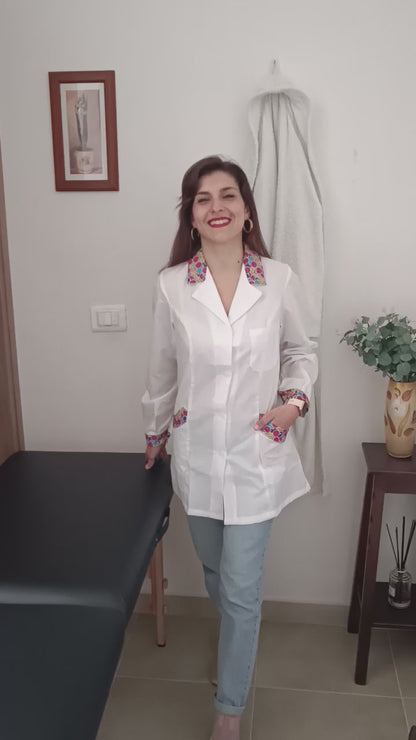 Camice da Lavoro Donna Slim Bianco con Inserto Smile – Manica Lunga | Cod. 1313